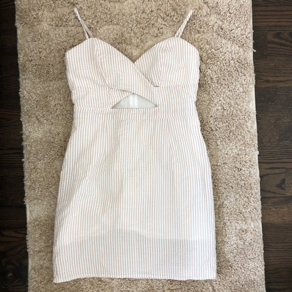 Forever 21 Dress - Picture 2 of 3